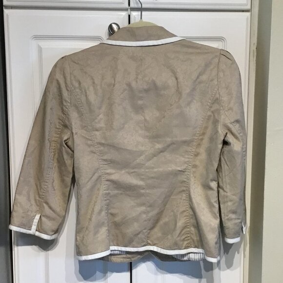 Guess Tan Crop Jacket w/White Trim Size XS - Picture 2 of 6